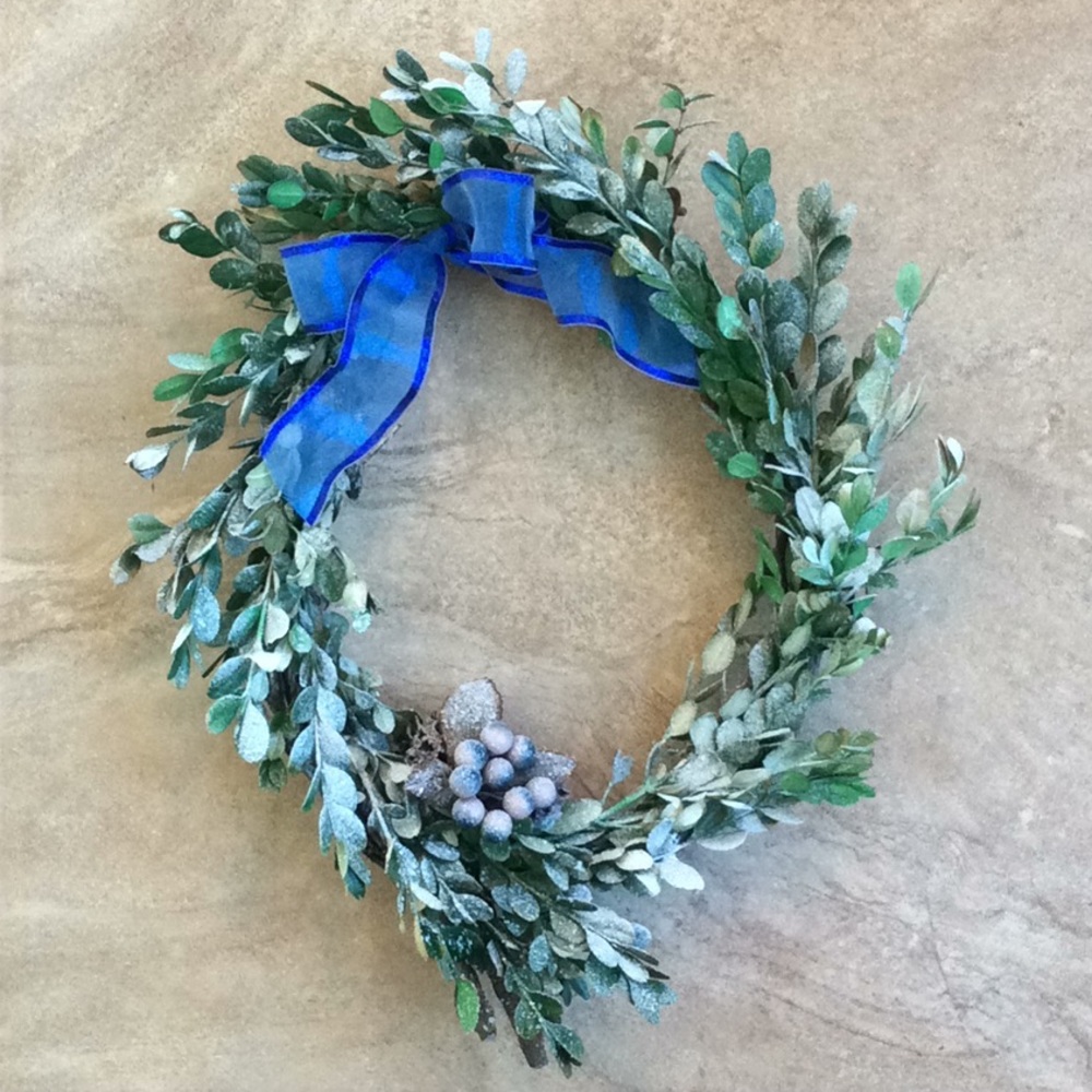 Holiday Wreath Preserved Dried Snow Boxwood 12-15”
